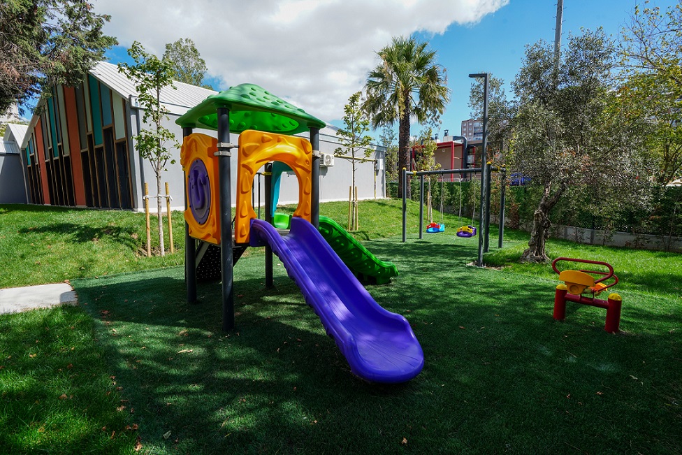 BEYLİKDÜZÜ’NÜN YENİ GÜNDÜZ ÇOCUK BAKIMEVİ HİZMETE AÇILDI