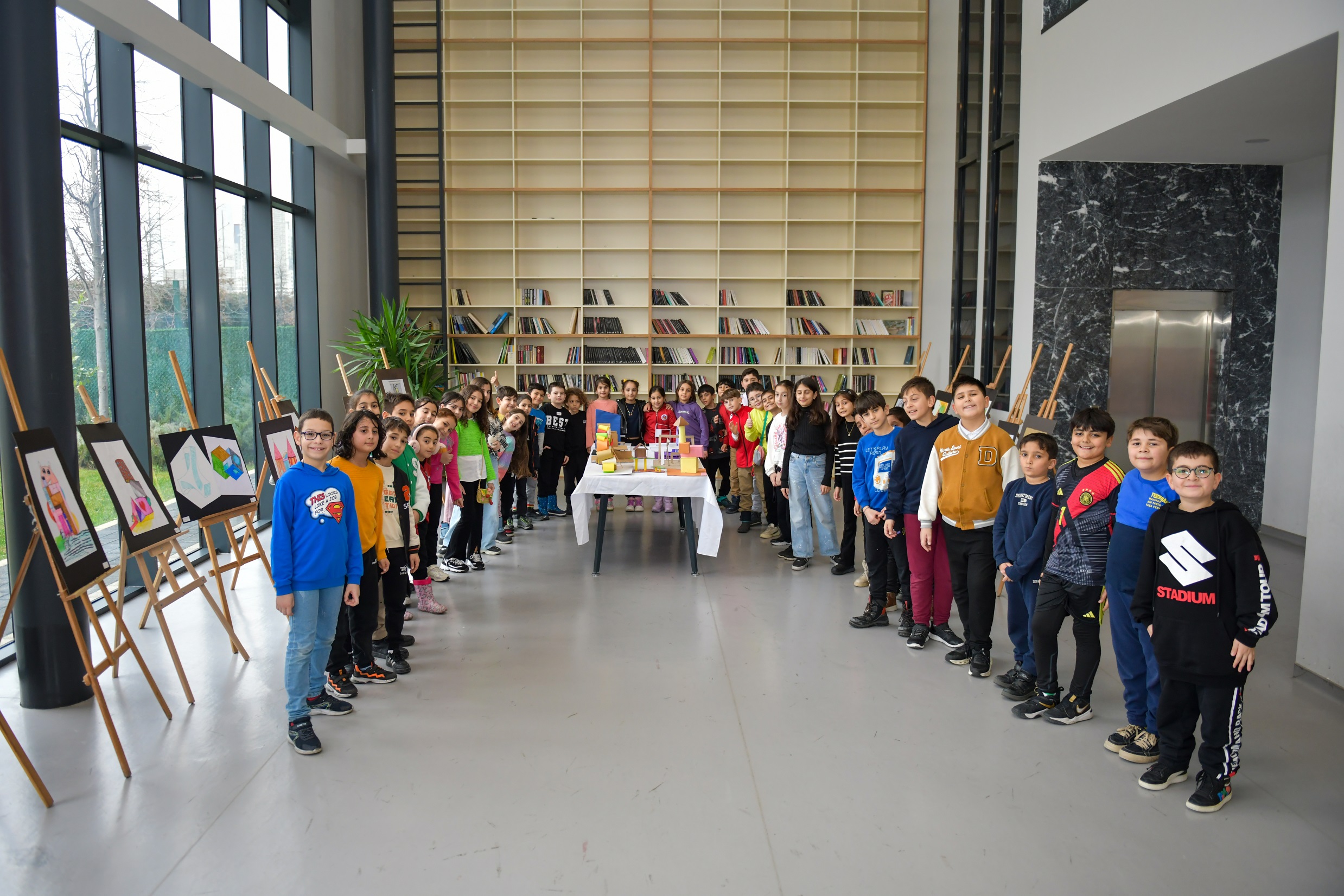 Küçük tasarımcılar yeteneklerini sergiledi