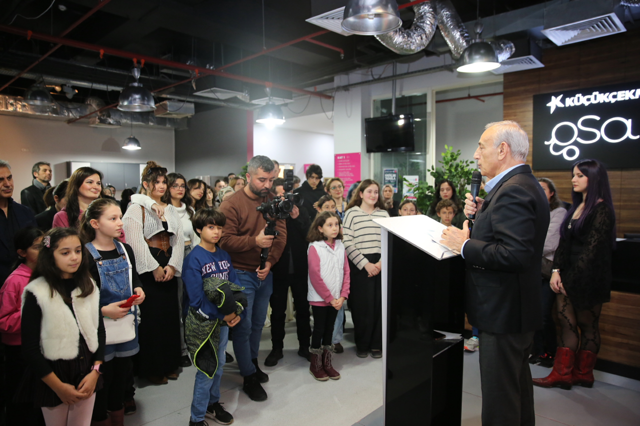 Küçükçekmece Belediyesi güzel sanatlar akademisi öğrencilerinden ‘’Yansıma’’ sergisi