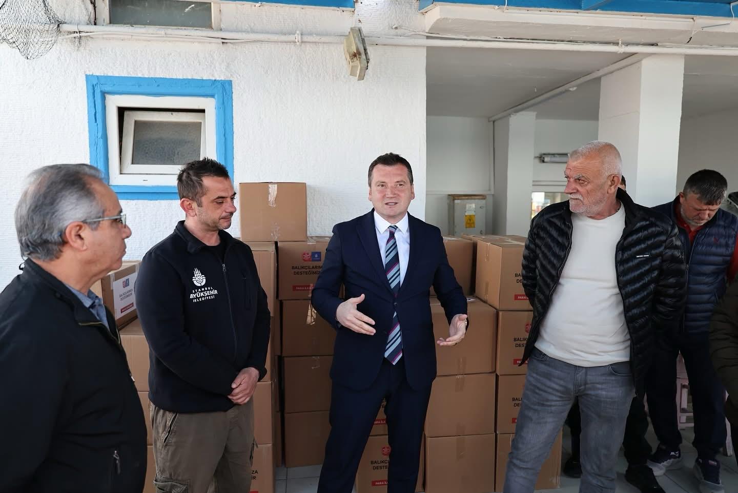 Silivri’de Küçük Ölçekli Balıkçılara Destek Sürdürülüyor