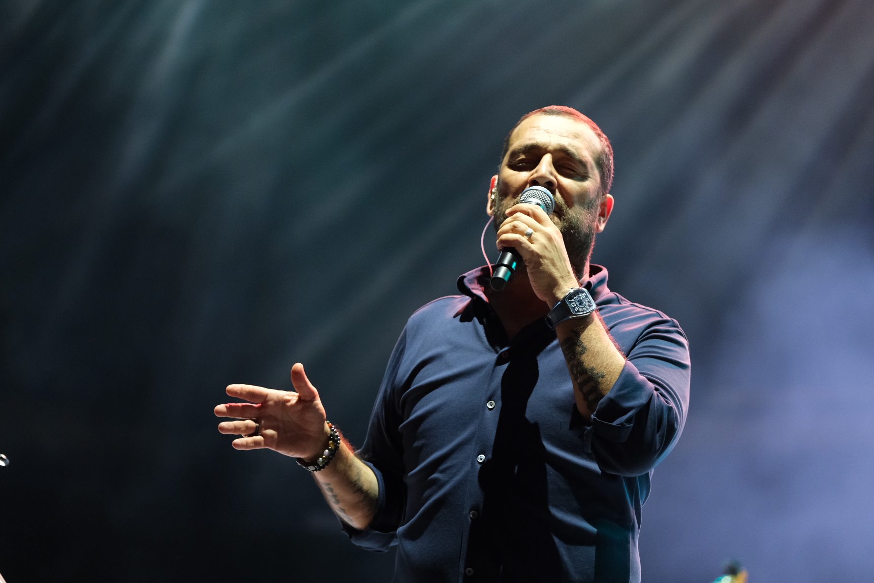 Festival sahnesinde binlerce kişi Ümit Yaşar şarkılarıyla buluştu