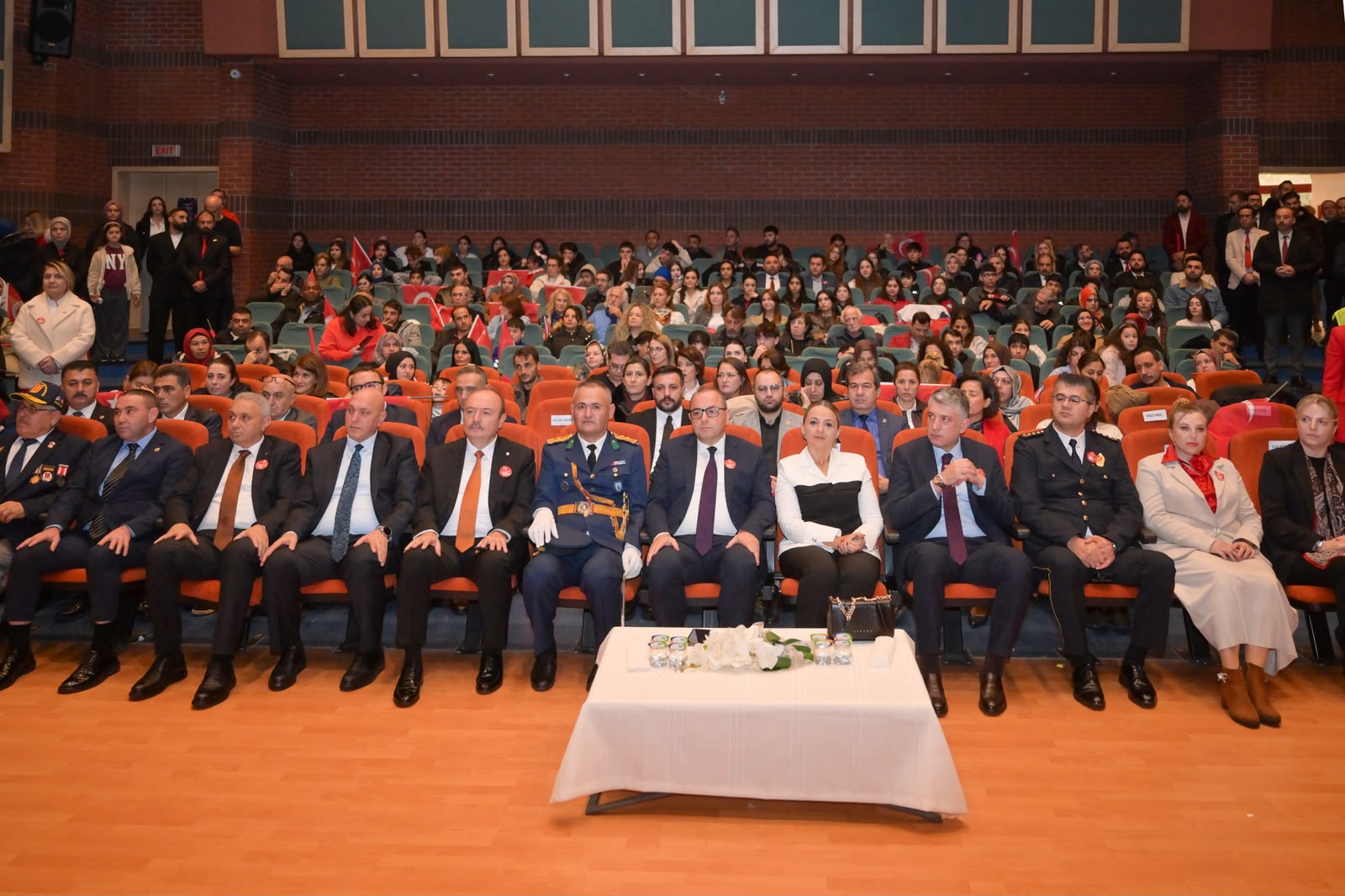 Esenyurt’ta Cumhuriyetin 103. yılı coşkuyla kutlandı