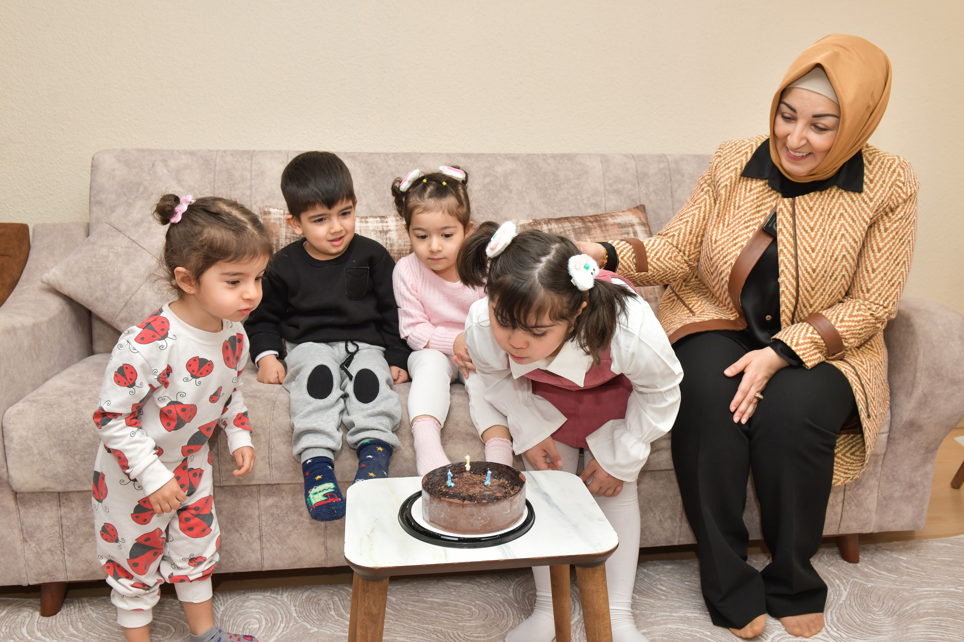 Down Sendromlu Ecrin’e Doğum Günü Sürprizi