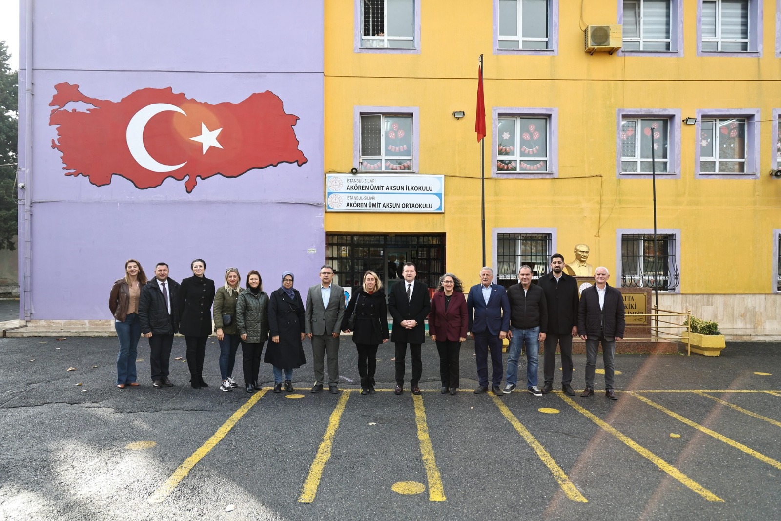 Başkan Balcıoğlu’ndan Dünya Çocuk Hakları Gününde Okullara Ziyaret