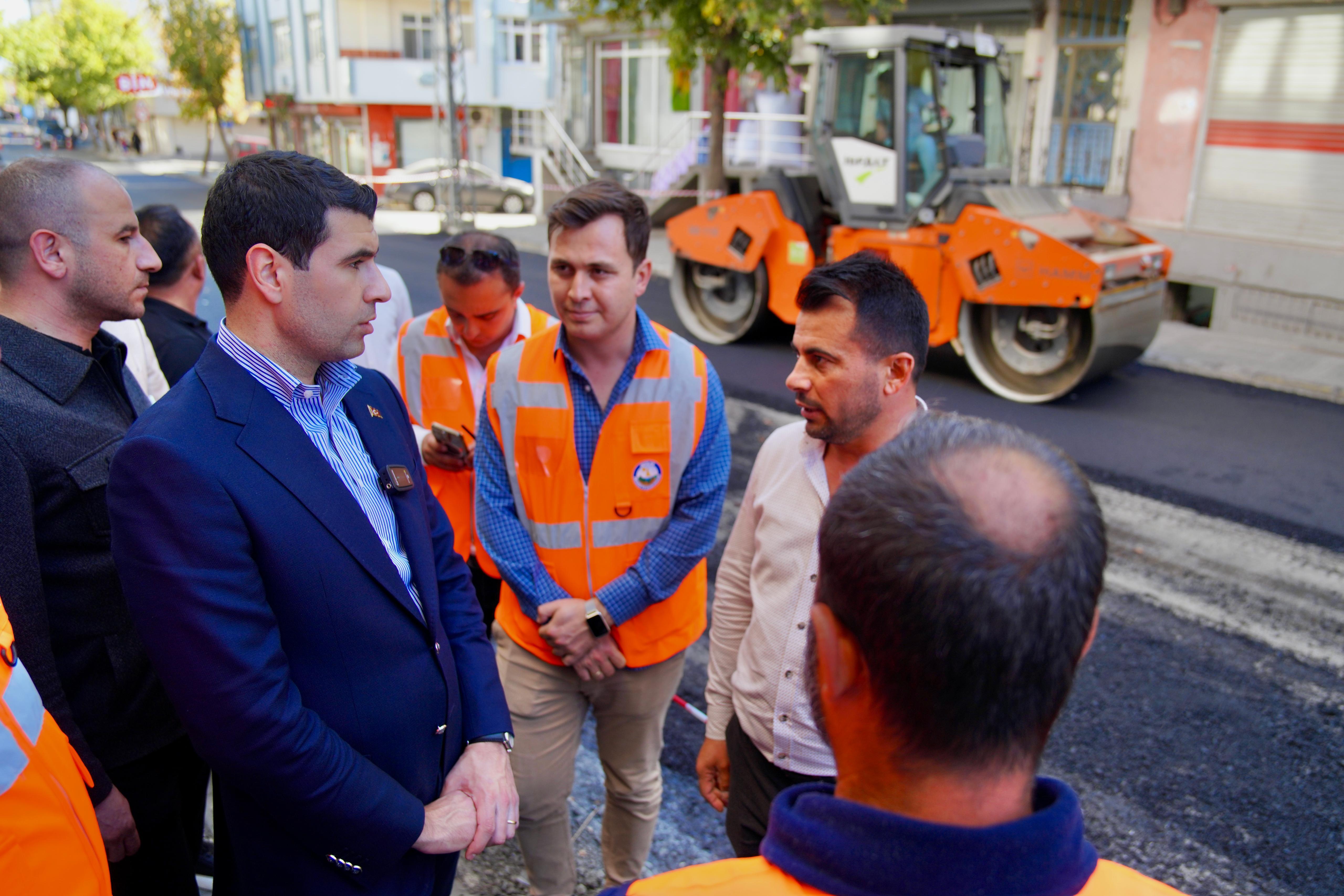 Avcılar'da 5 ayda 50 bin tonun üzerinde asfalt döşendi