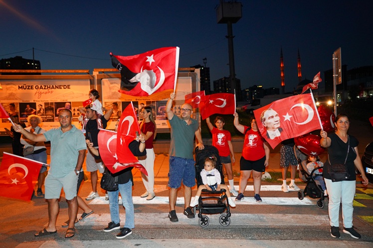 Beylikdüzü’nde 30 Ağustos Zafer Bayramı coşkusu yaşandı