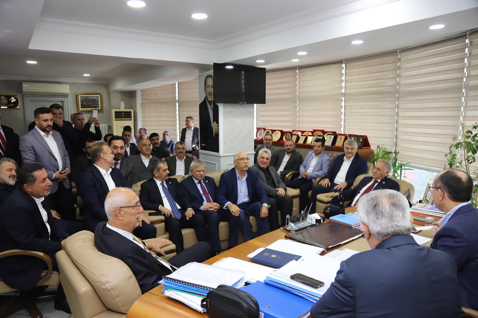 Güçlü bir Esenyurt için Türkiye Yüzyılı Buluşması’nda yatırımlar görüşüldü