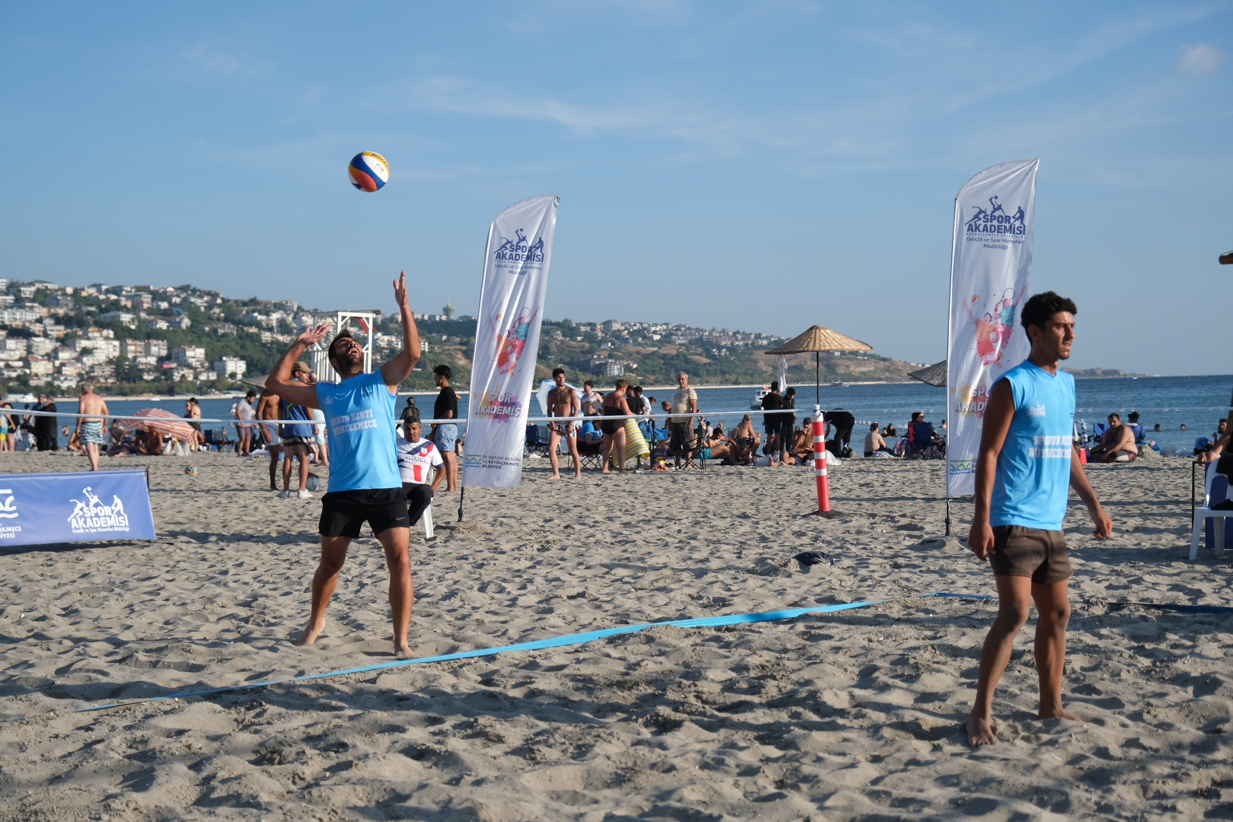 30 Ağustos Zafer Kupası Plaj Voleybolu Turnuvası nefesleri kesti