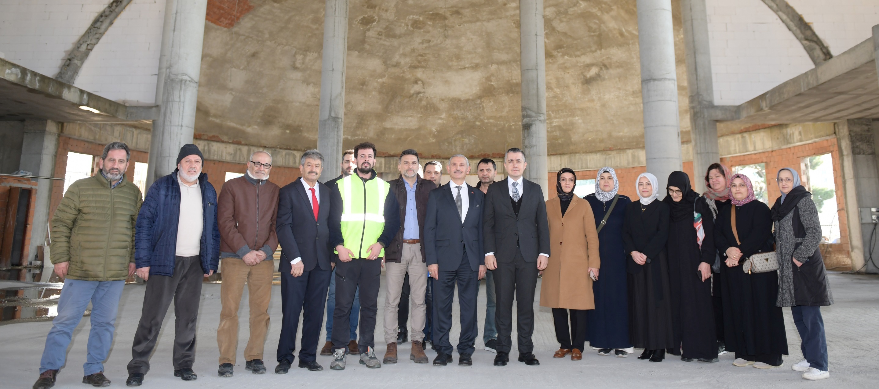 Esenyurt’ta yarım kalan projeler tamamlanıyor