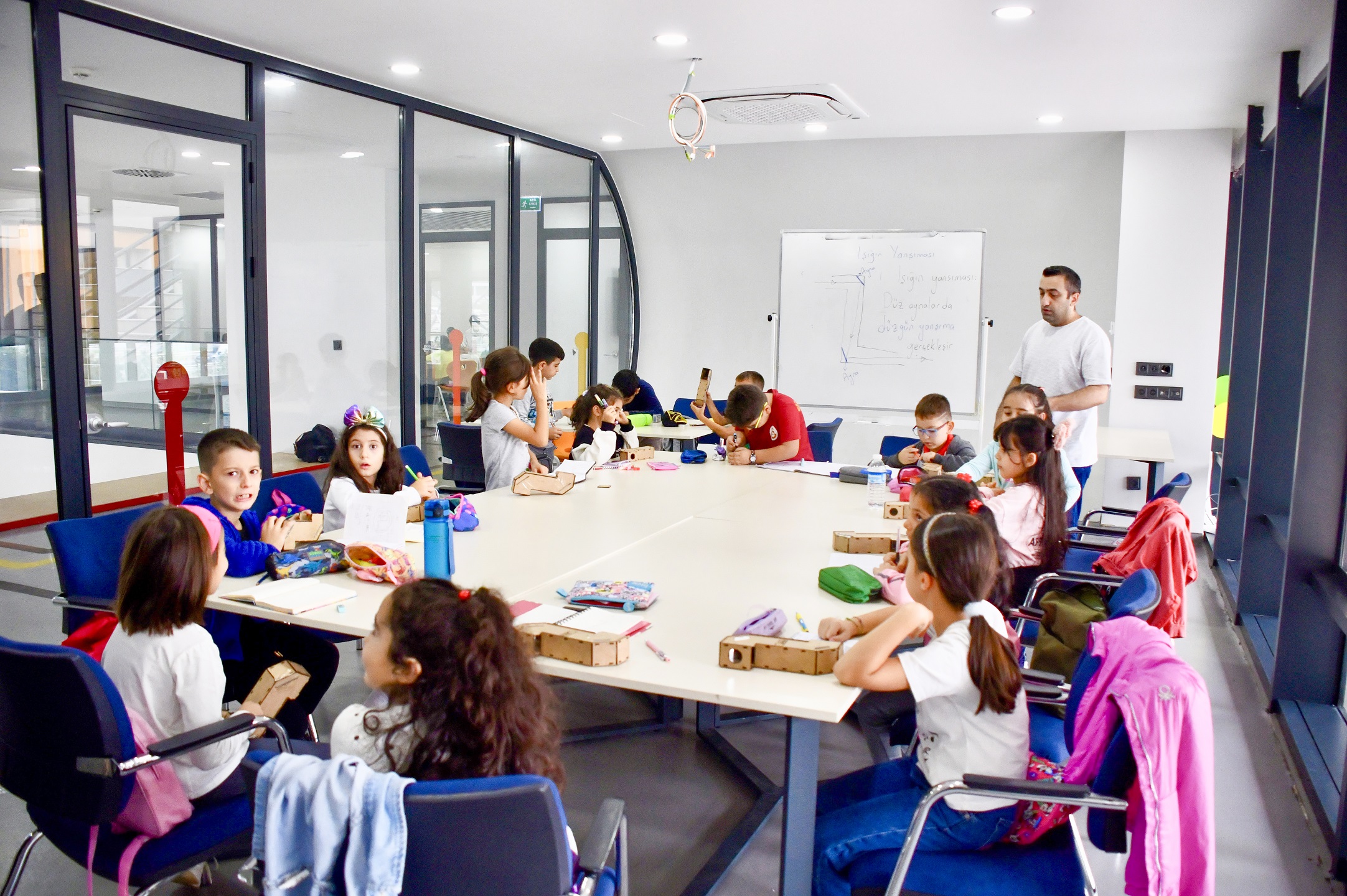 Esenyurt'ta sıradışı bir model: Eğlence ve eğitim bir arada