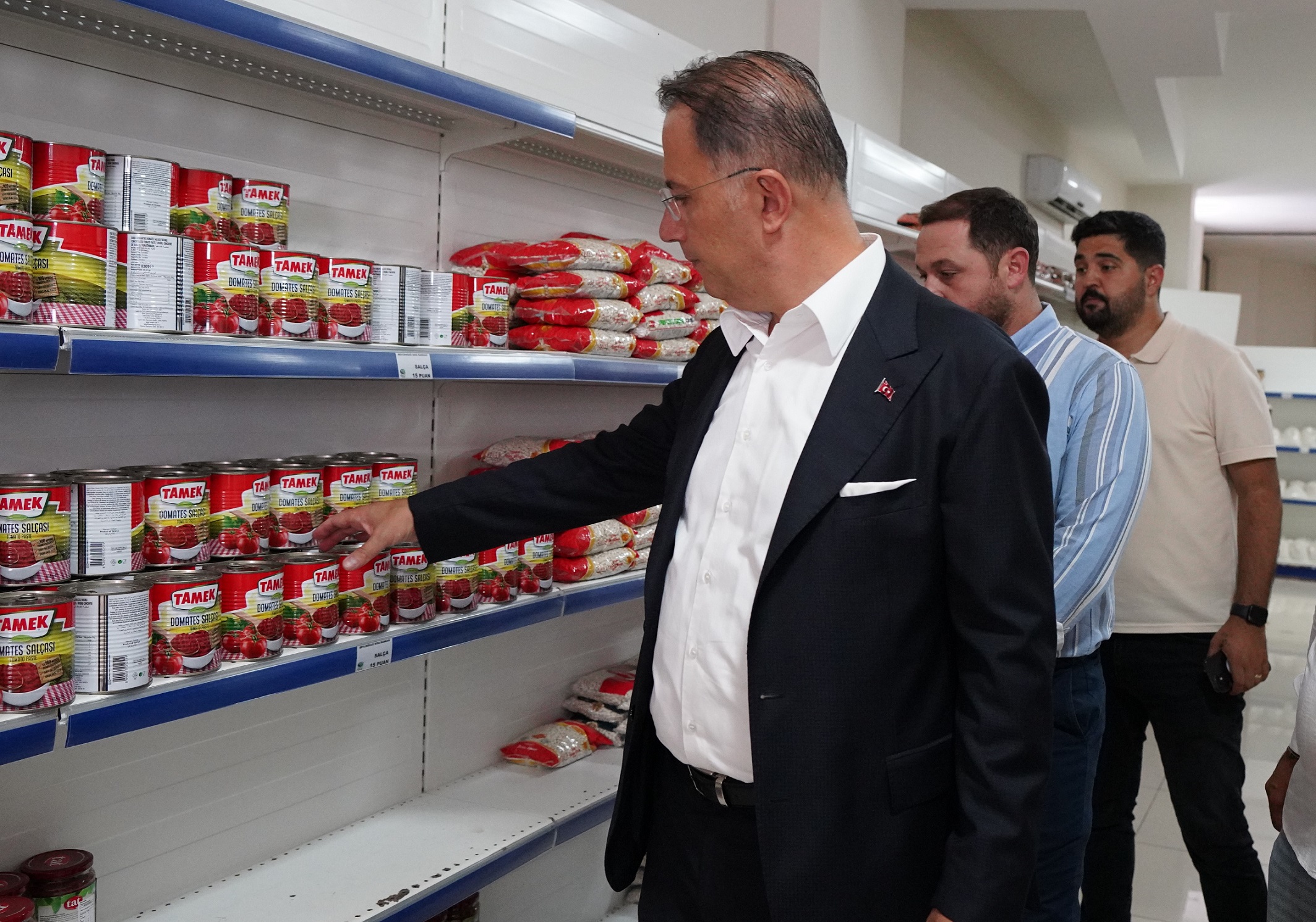 Beylikdüzü Belediyesi gıda bankası yardımlarını sürdürüyor