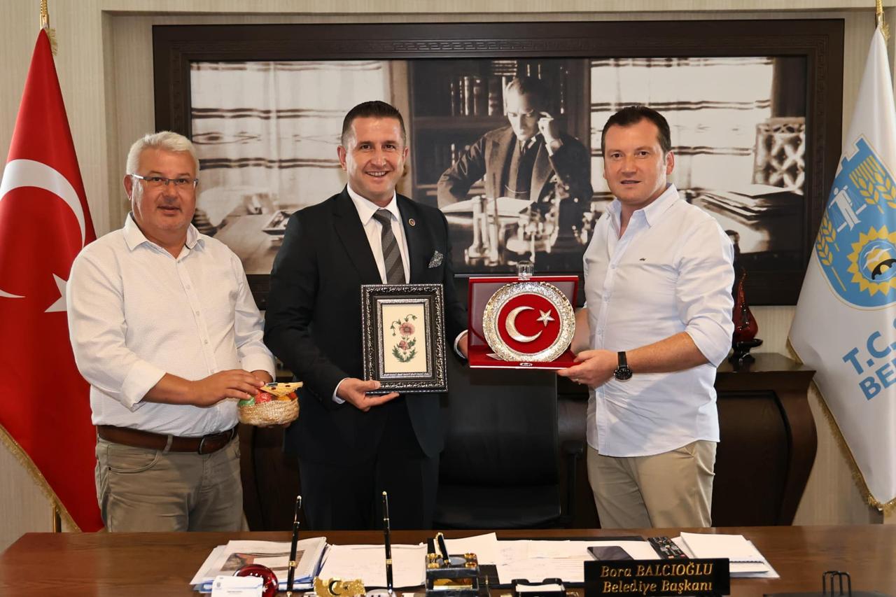 Lalapaşa Belediye Başkanı Zafer Sezgin Geldi Silivri Belediye Başkanı Bora Balcıoğlu’nu Ziyaret Etti