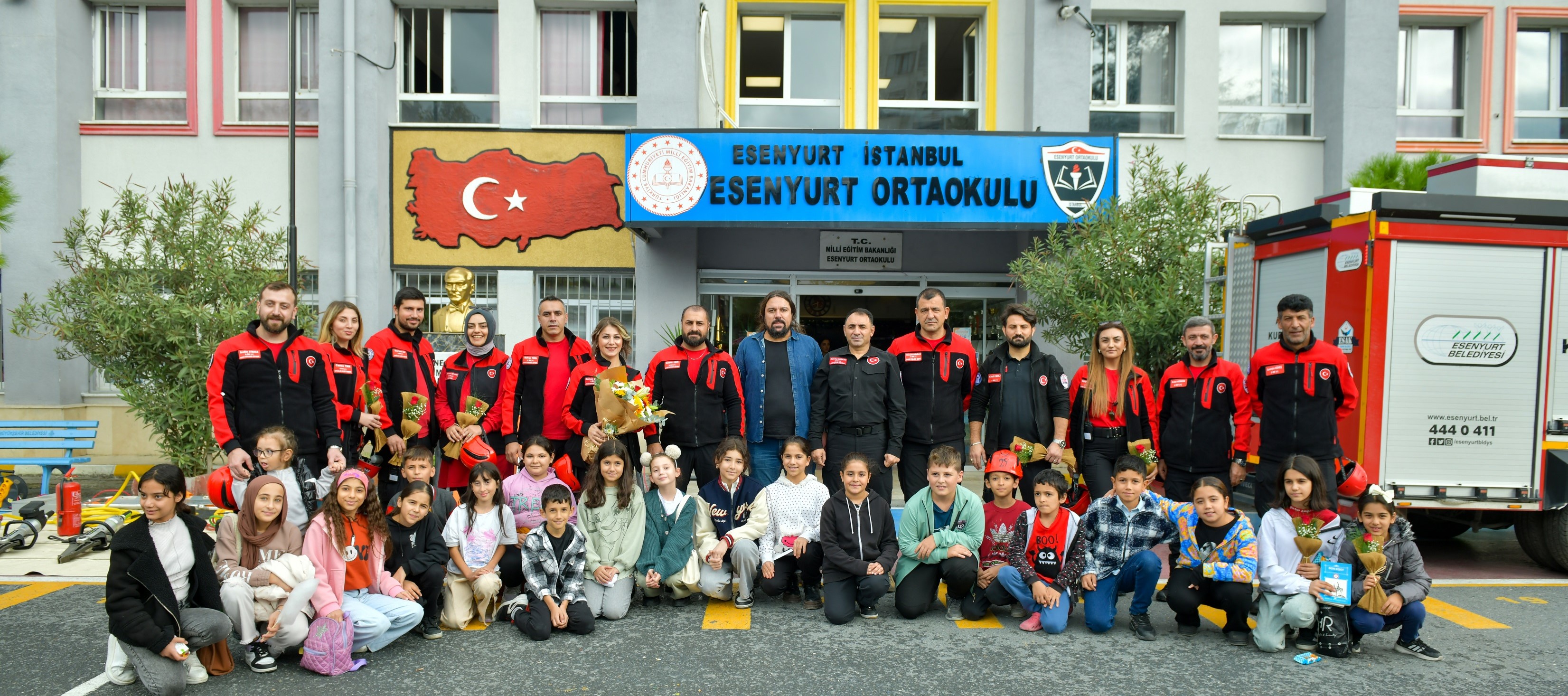 Esenyurt’un Kahramanları Sayfalarda Buluştu: ESAK Ekibi Okuma Etkinliğine Katıldı