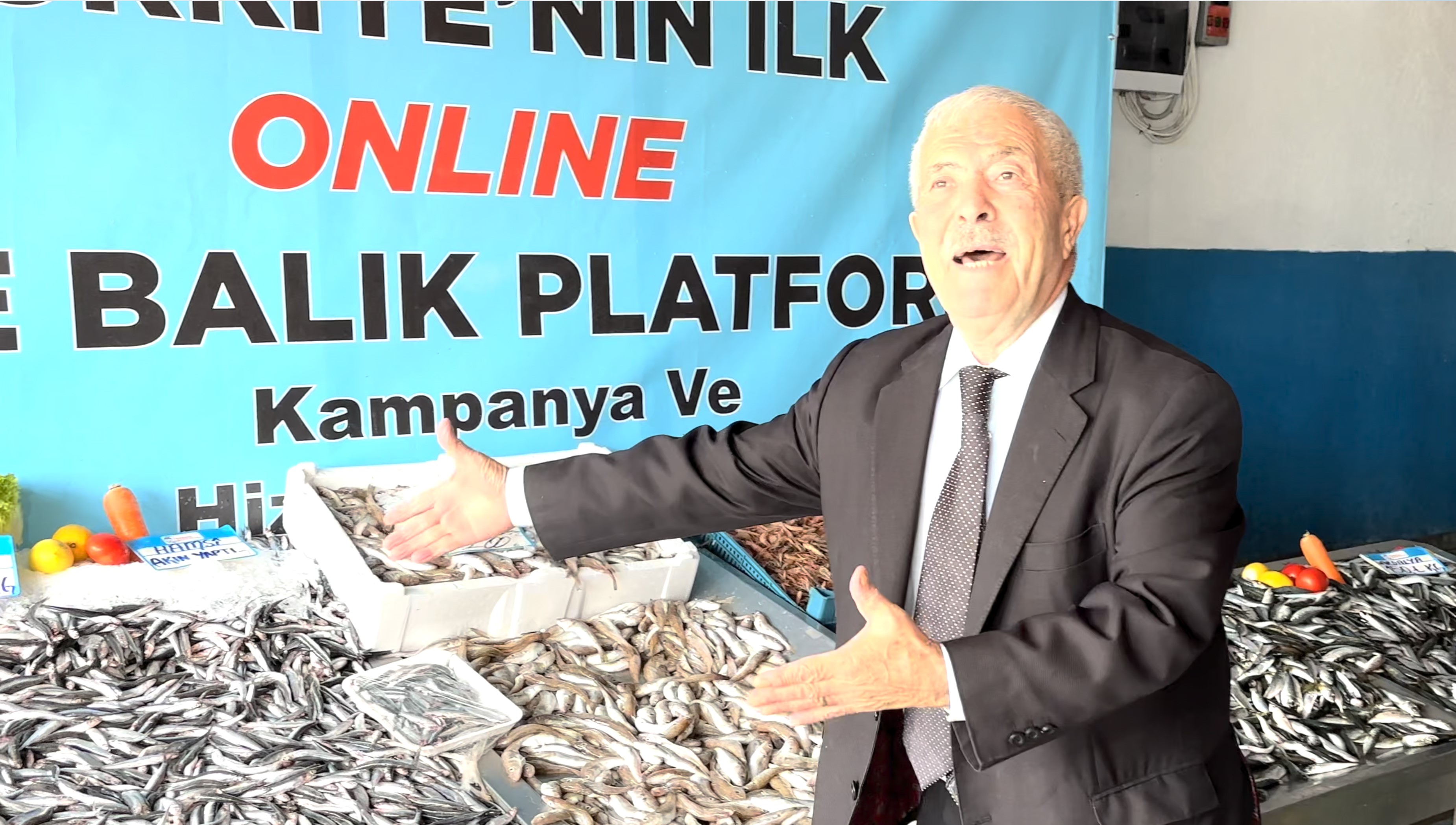 Balıkçı Kenan’da Hamsinin kilosu 89 liraya düştü