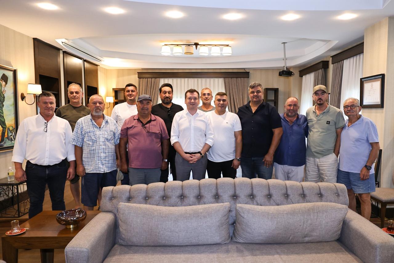 Başkan Bora Balcıoğlu, Gümüşyaka Mahalle Balıkçı Esnafını Ağırladı