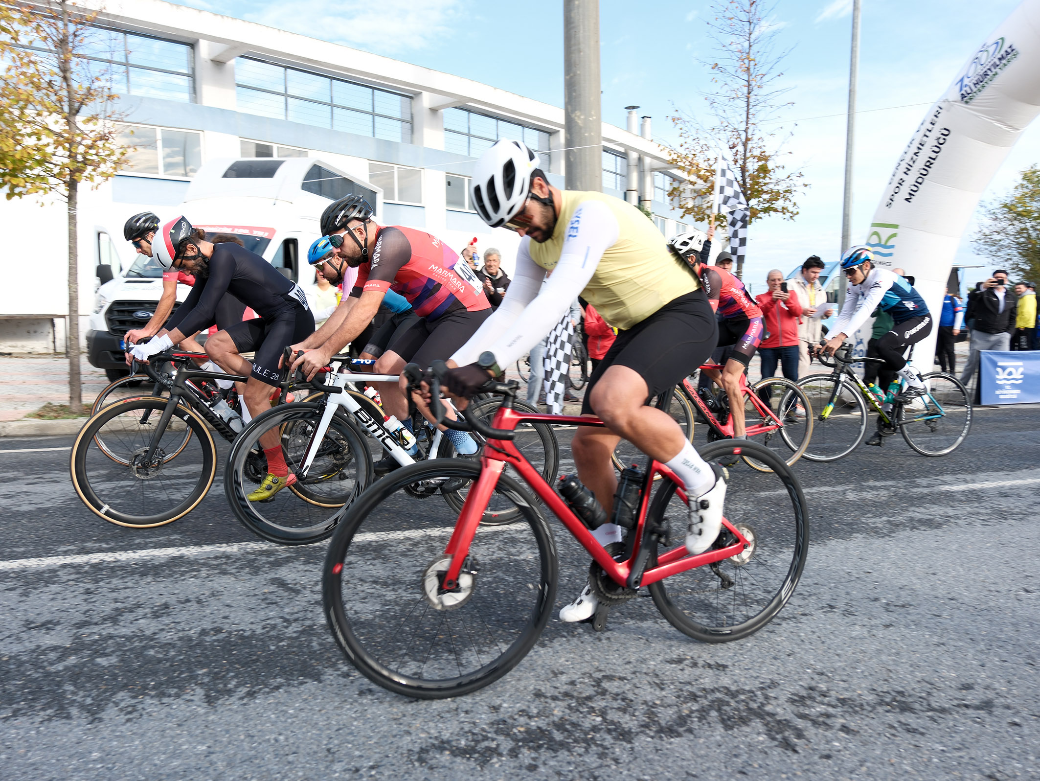 7. Uluslararası Ali Hüryılmaz Bisiklet Yarışı’nda pedallar zafer için döndü