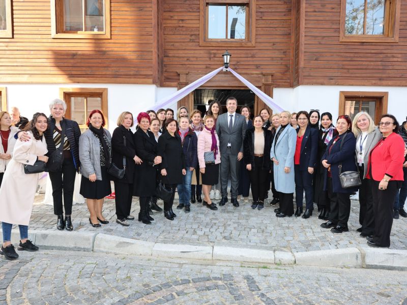 Çatalca Belediyesi Kadın Sanat ve Kültür Evi Açıldı