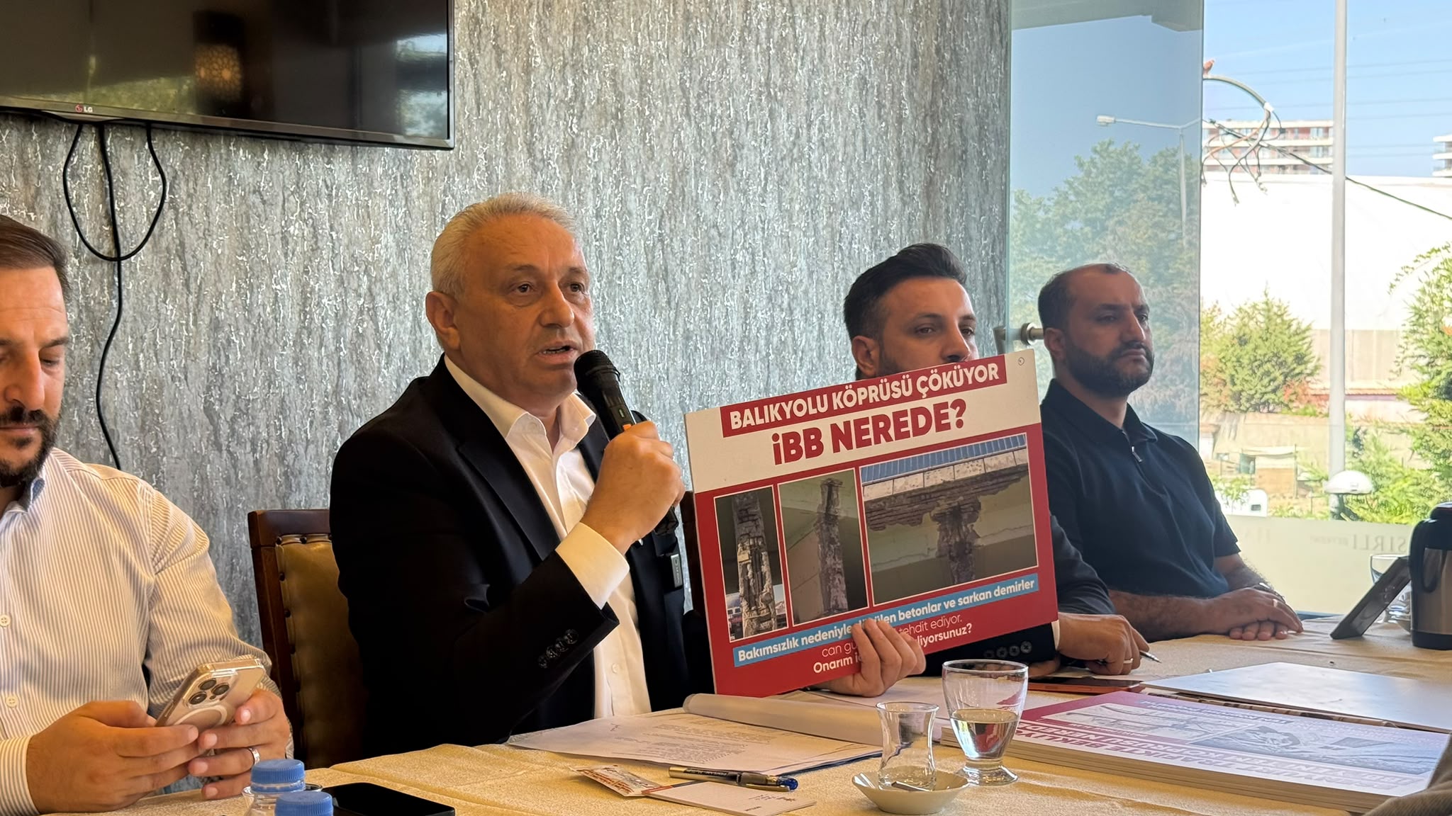 Togay Çoban,”2026 yılındayız. Temel var, metro yok. Açılış töreni var, hizmet yok”