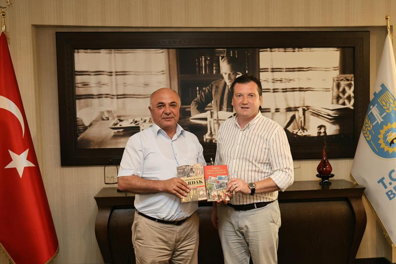 Başkan Balcıoğlu, Çanakkale-Çardak Belediye Başkanı ve Eski Güreş Ağasını Makamında Ağırladı
