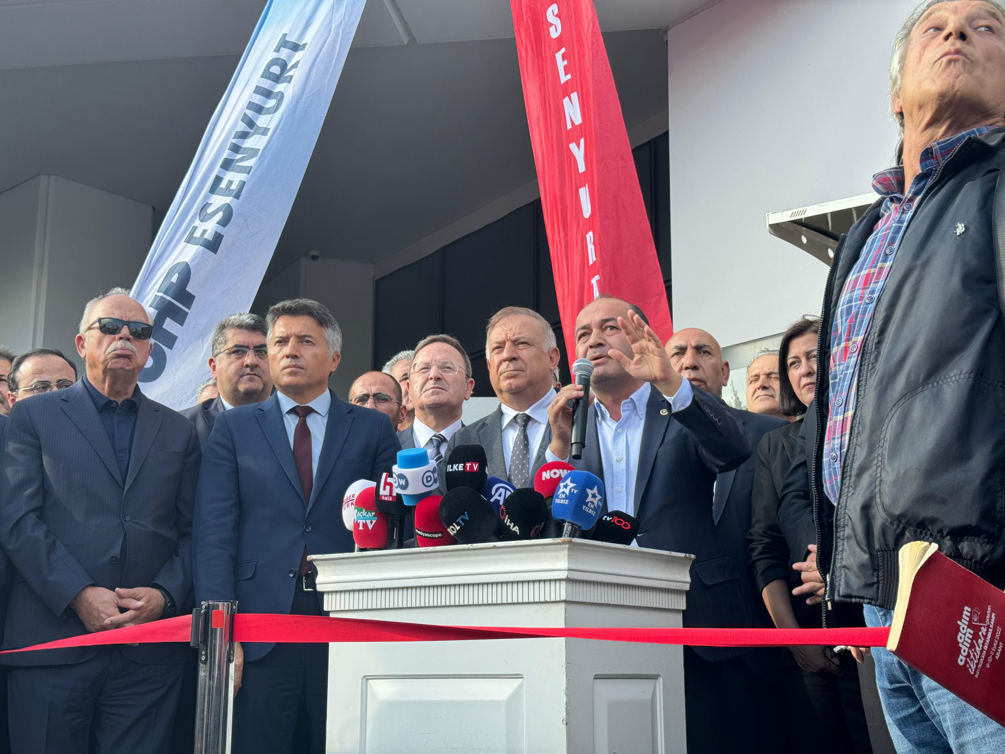 Hukuksuz yere gözaltına alınan Başkan Özer’e her kesimden destek büyüyor