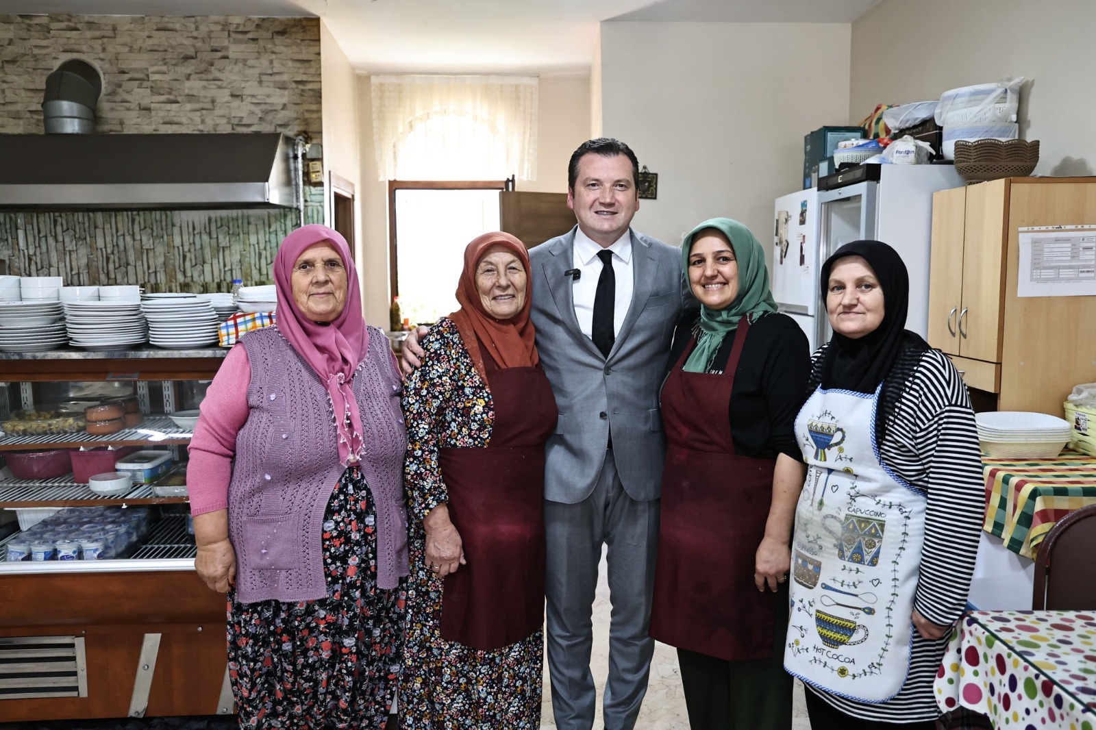 Başkan Balcıoğlu, Ortaköy Mahallesi'nde Esnaf ve Vatandaşlarla Bir Araya Geldi