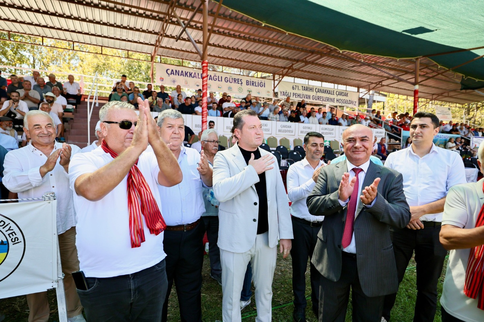 Başkan Balcıoğlu, 671. Tarihi Çardak Yağlı Pehlivan Güreşlerine katıldı