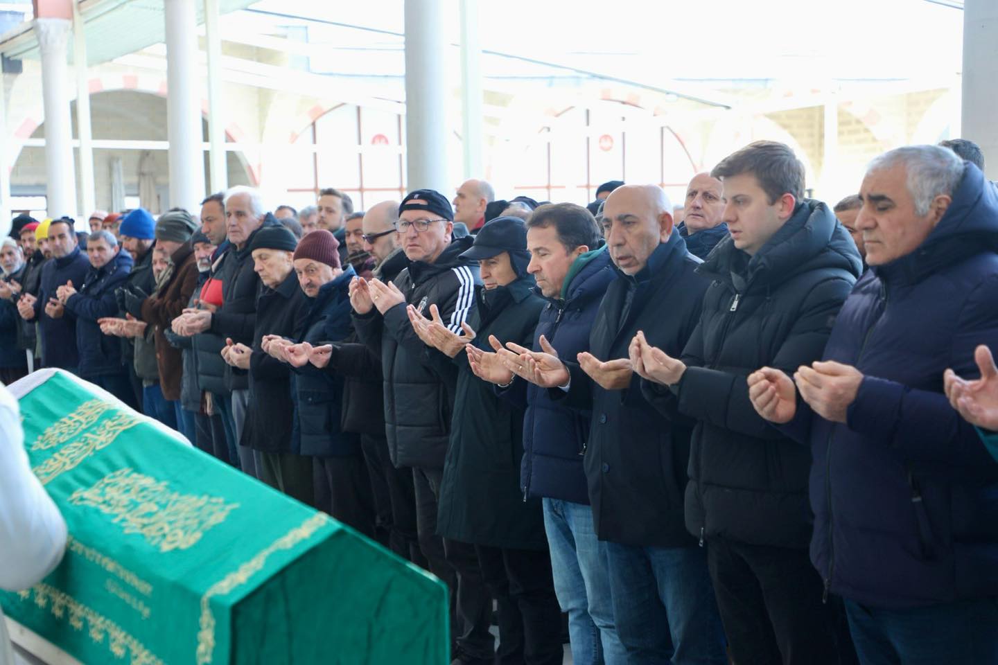 Meral'lerin acı gününde dostları yalnız bırakmadı