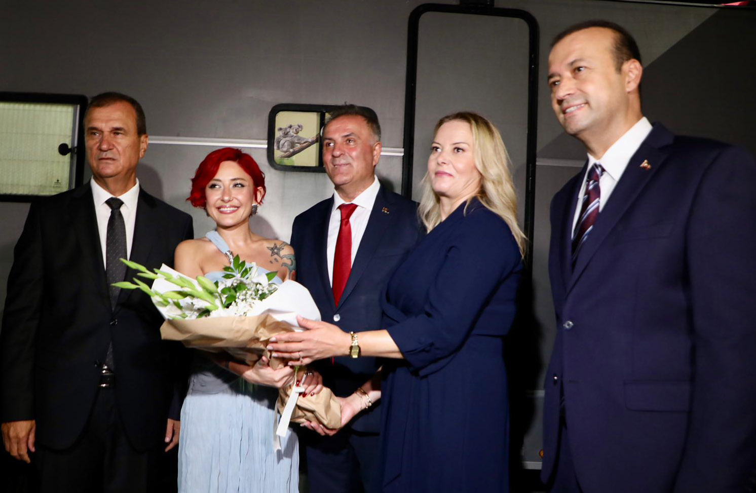 Cumhuriyet Kent Meydanı Zafer Bayramı’nda görkemli törenle açıldı