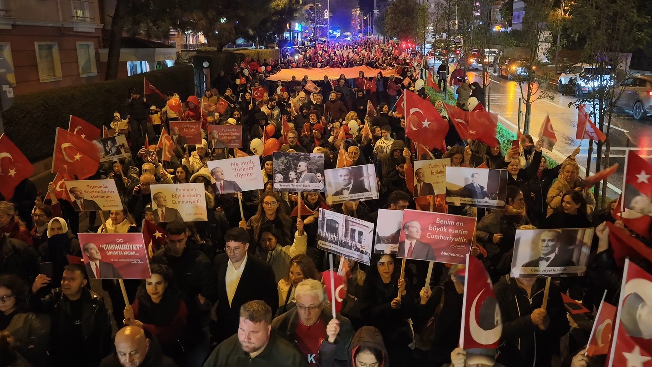 103. Yıl Cumhuriyet Yürüyüşü binlerce kişinin katılımıyla gerçekleşti