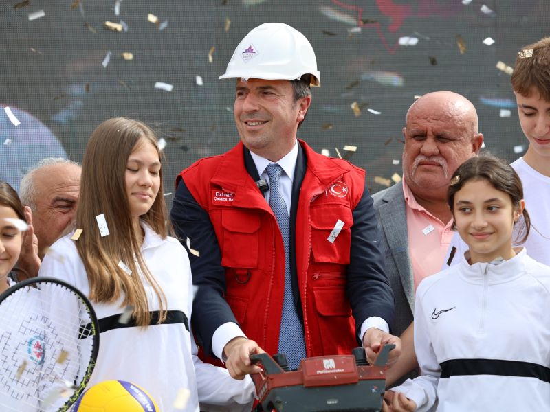 Çatalca'da Spora Dev Yatırım: Açık Spor Kompleksi’nin Temeli Atıldı