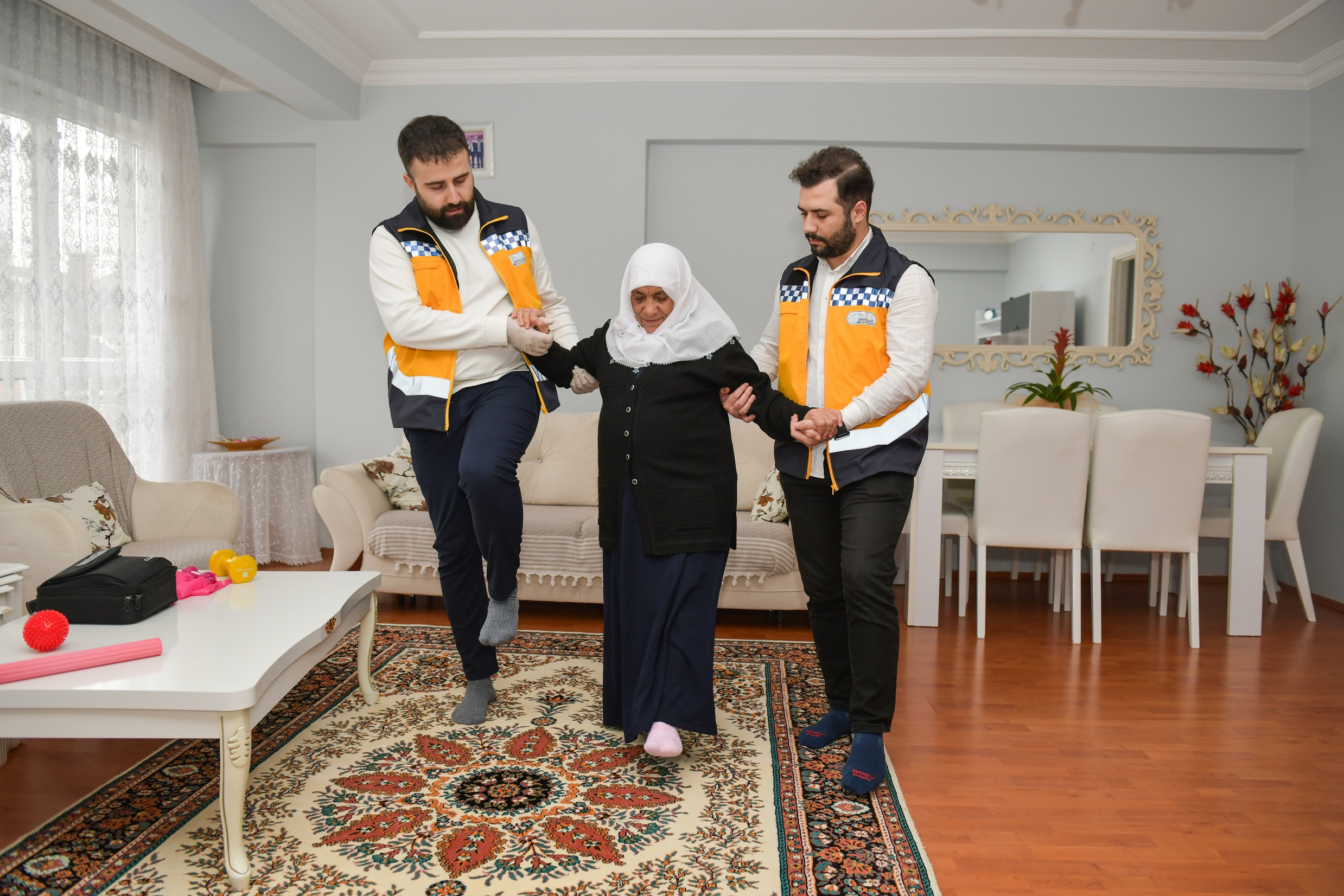 Esenyurt Belediyesinden Evde Fizik Tedavi Hizmeti