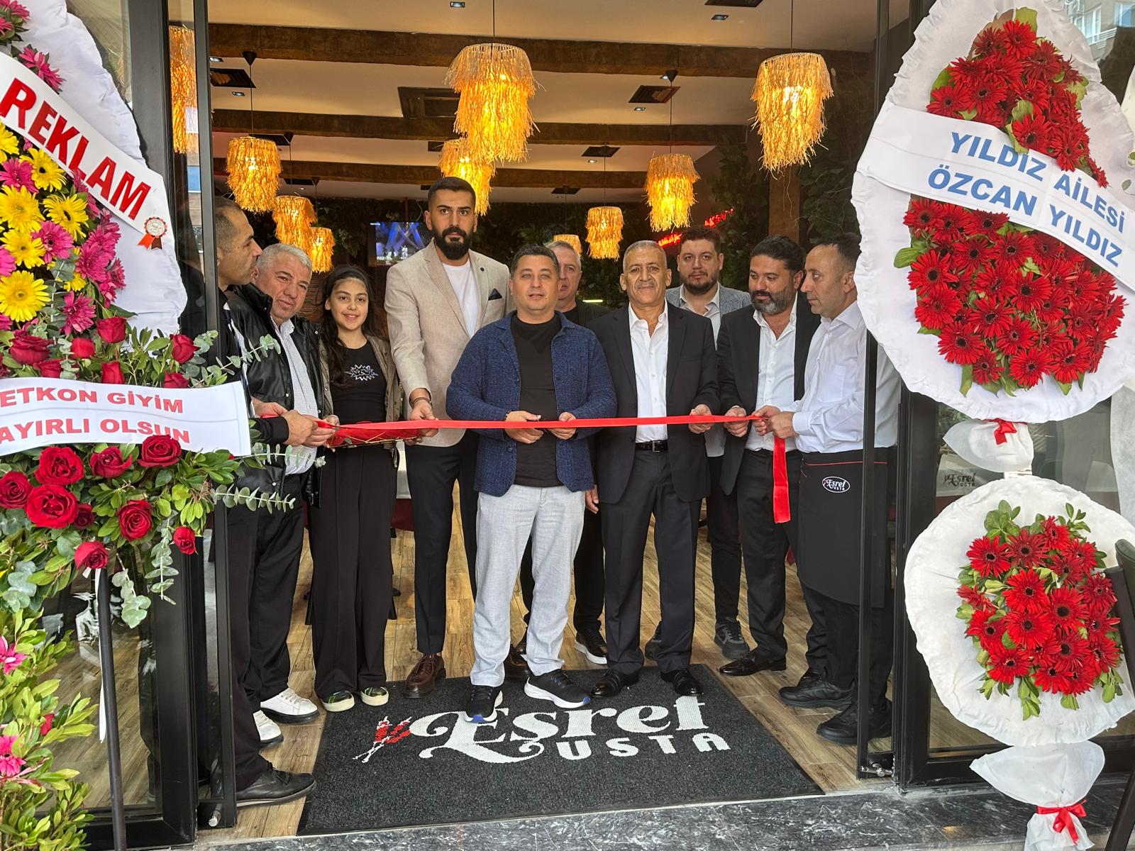 Eşref Usta Et &amp; Kanat Ocakbaşı açıldı