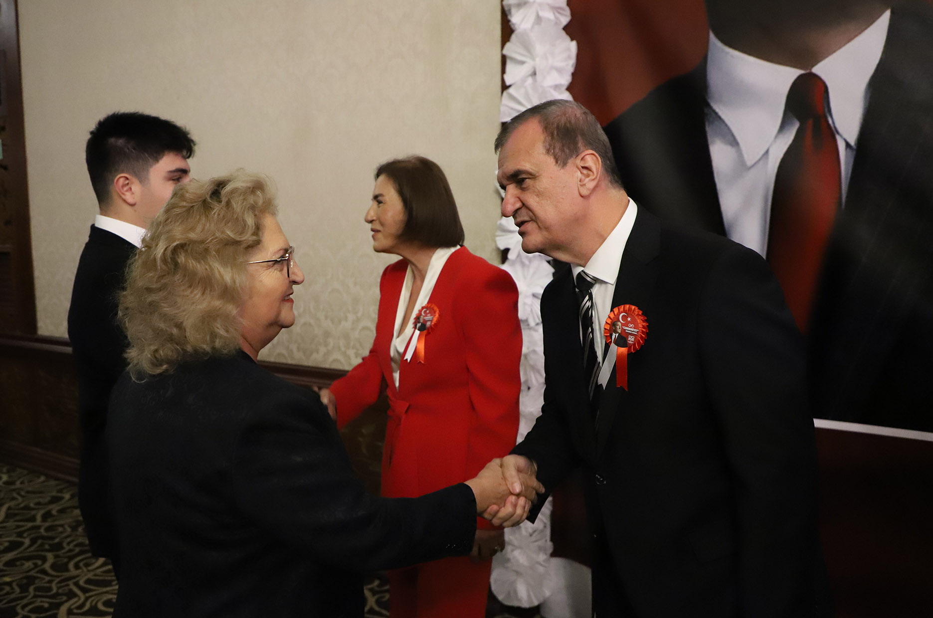 Büyükçekmece’de Cumhuriyet coşkusu Cumhuriyet Balo¬su’nda zirveye ulaştı