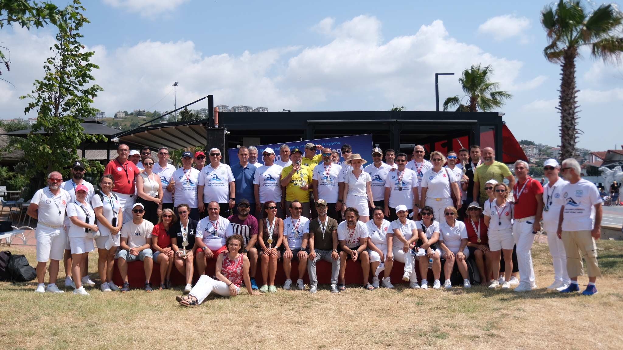 6. Büyükçekmece Körfezi Yüzme Yarışması nefesleri kesti