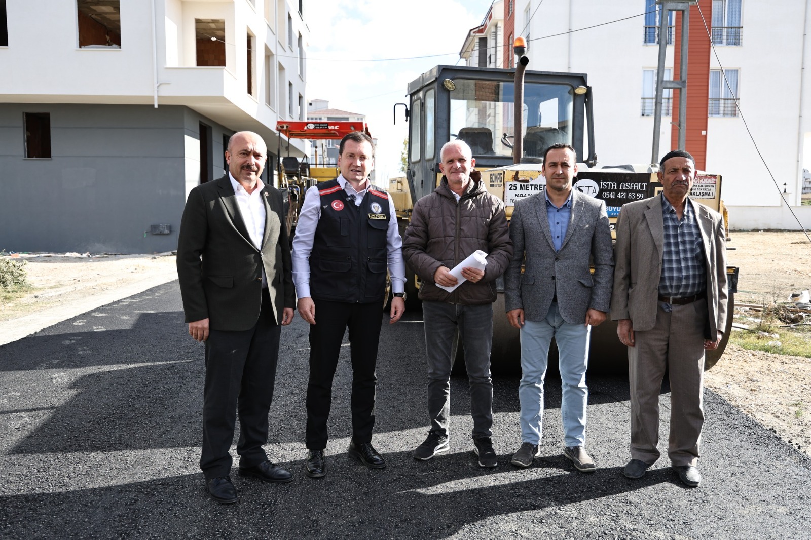 Silivri Belediyesi Asfalt Serim Çalışmalarına Devam Ediyor