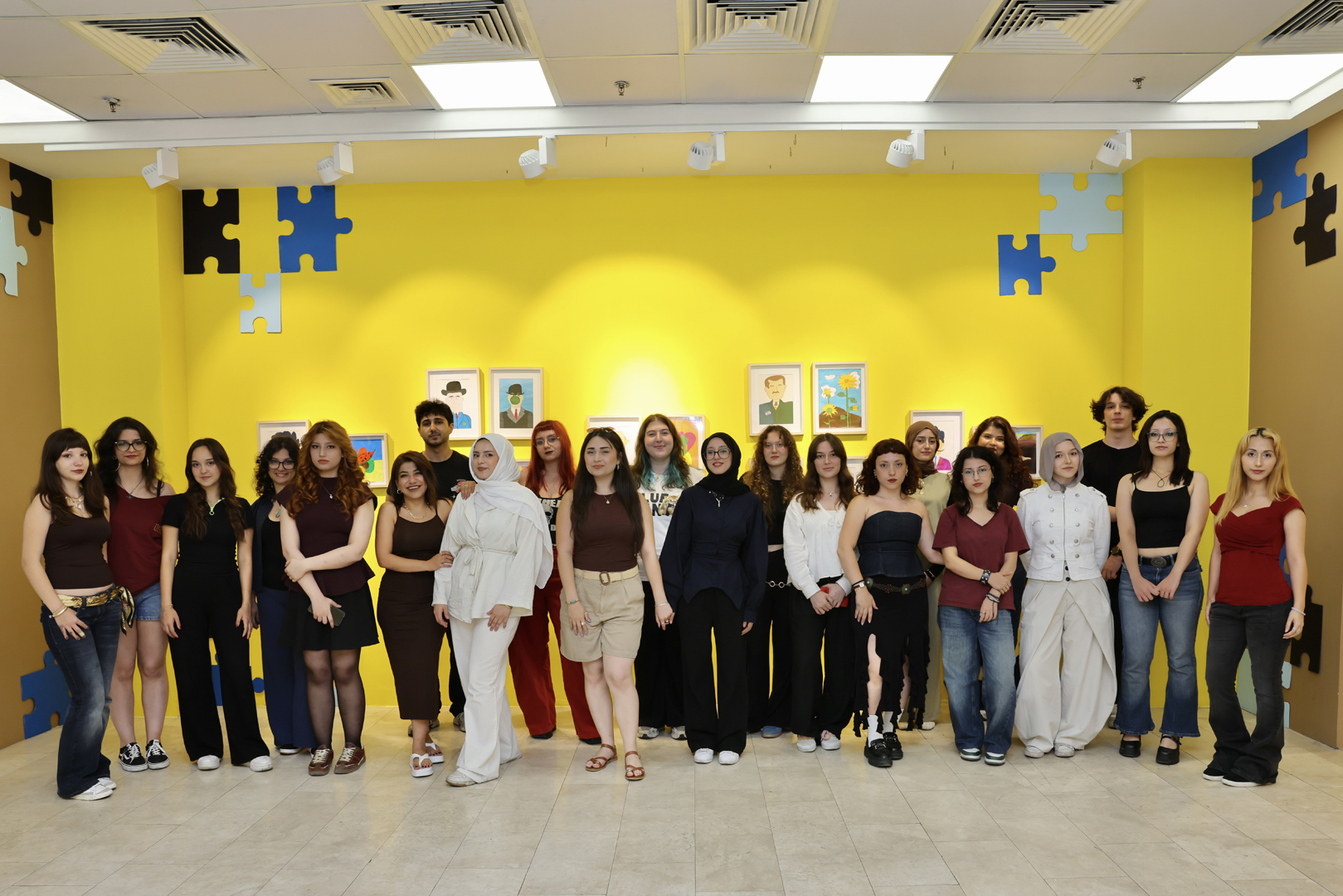 Küçükçekmece Belediyesi güzel sanatlar öğrencilerinden gururlandıran başarı