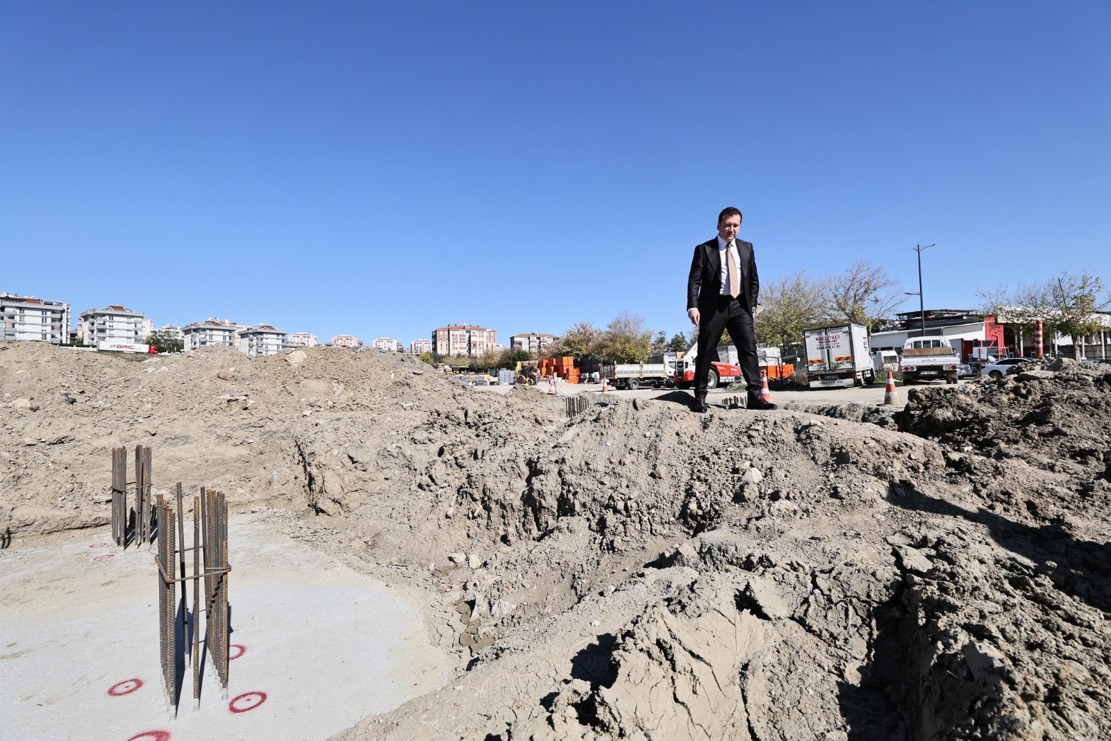 Başkan Balcıoğlu, Eski Sanayi Bölgesi’ndeki Üst Geçit Projesini Yerinde İnceledi