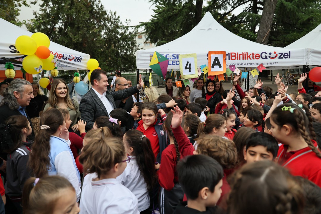 Başkan Balcıoğlu, Piri Mehmet Paşa İlkokulu’nda kermese katıldı