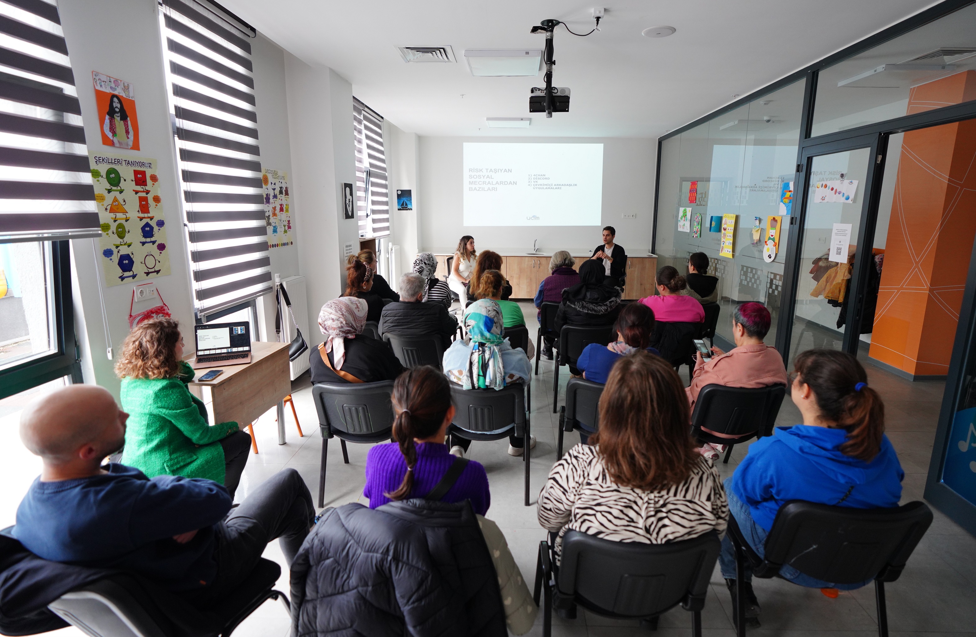 Beylikdüzü’nde çocuk istismarına karşı farkındalık eğitimi düzenlendi