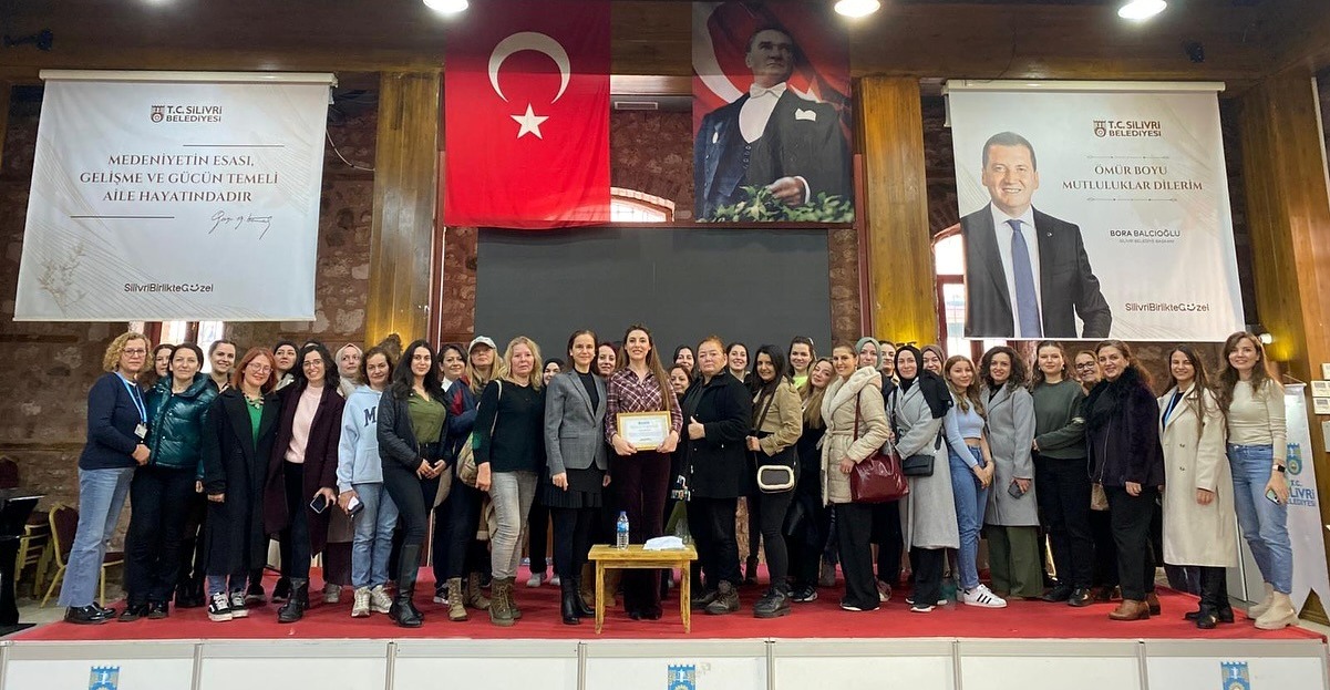 Silivri Belediyesi Yüz Yoga Atölyesi Düzenlendi