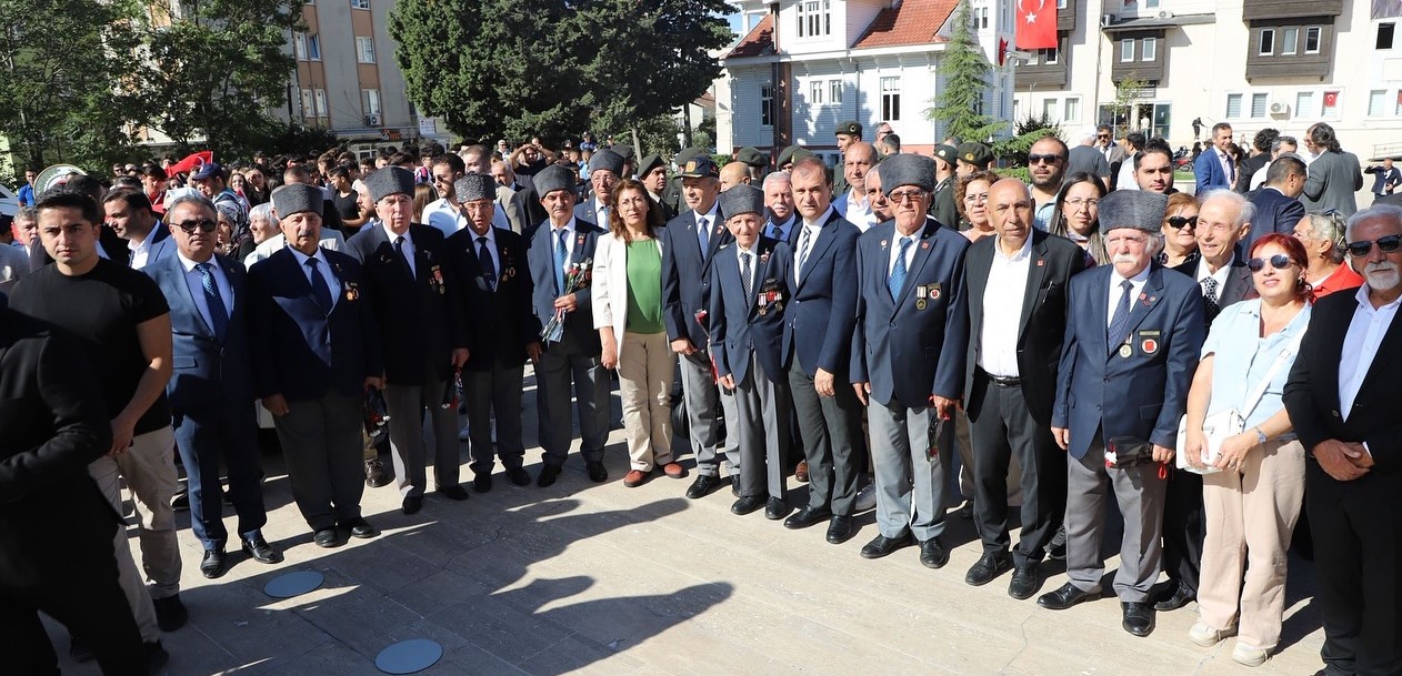 Büyükçekmece’de kardeşlik yolunda Gaziler Günü Yürüyüşü gerçekleşti
