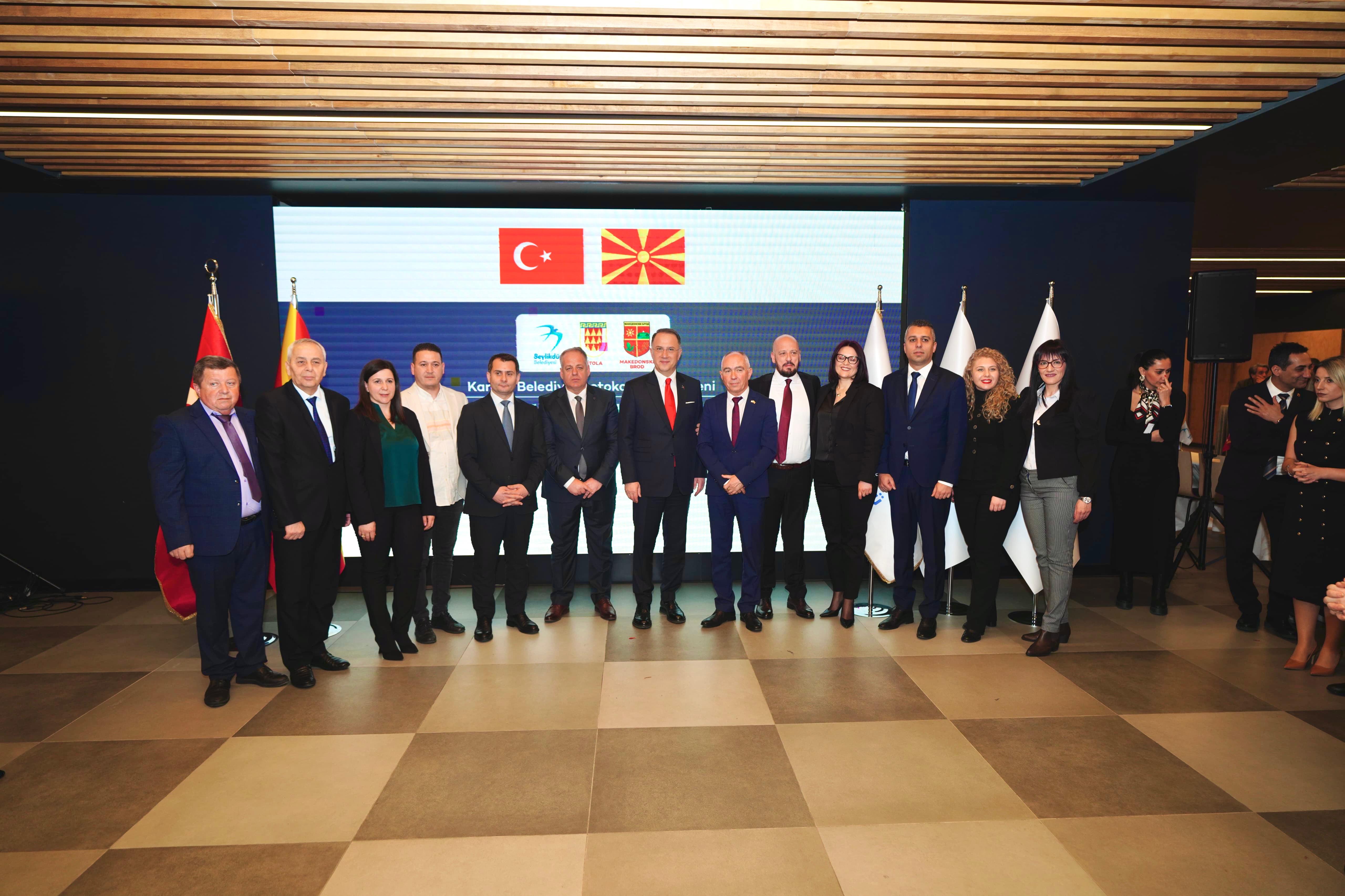 Beylikdüzü ile Bitola ve Makedonski Brod Belediyeleri kardeş belediye oldu