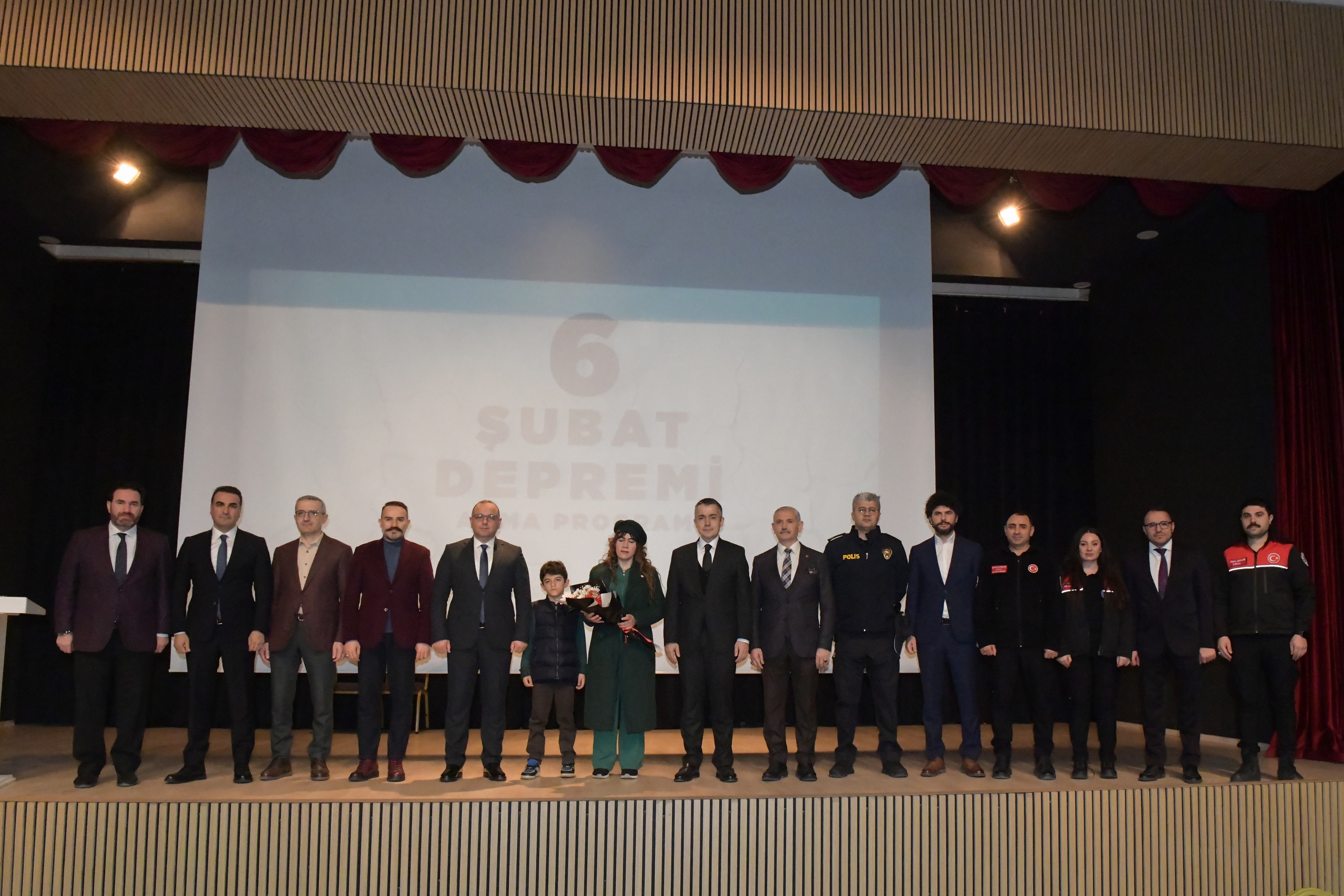 Deprem şehitleri Esenyurt’ta anıldı