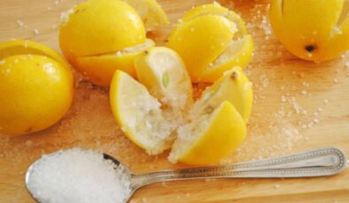 Dileklerin kabul olması için: Limon ve tuz karışımı