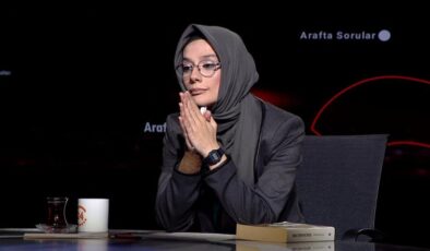 Esra Elönü’nün bu haftaki konuğu Zehra Taşkesenlioğlu Ban oldu