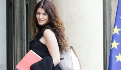 Fransız bakandan, Müslüman derneği ziyaret eden AB Komsiyon üyesine tepki