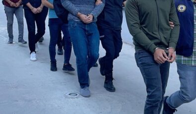 İzmir merkezli FETÖ soruşturmasında 112 gözaltı kararı