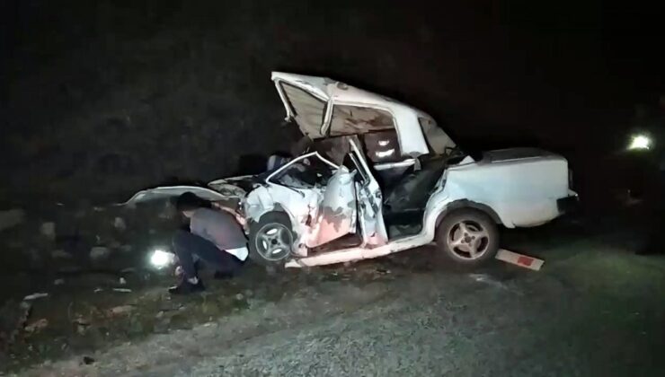 Muğla’da kamyonet ile otomobil çarpıştı: 1 ölü, 3 yaralı