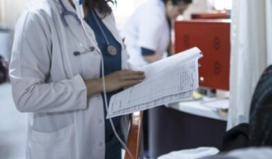 Sağlık Bakanı Koca’dan 40 bin sağlık personeli alımına dair ayrıntılar