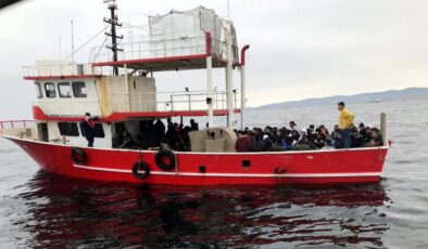 Tekirdağ’da, 195 kaçak göçmeni taşıyan tekne çalıntı çıktı